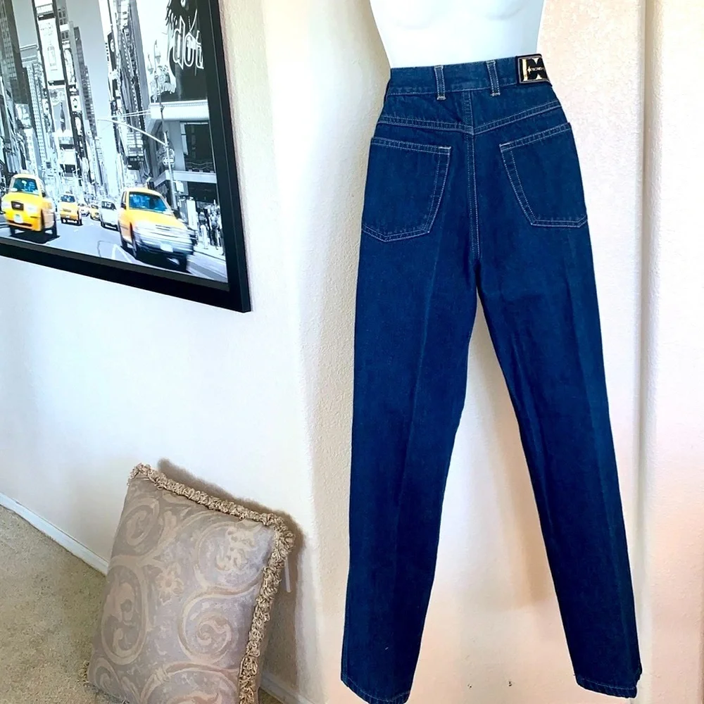 ESCADA jeans, 4 embroidered gold elephants on pockets, blue denim. 40 - Picture 4 of 17